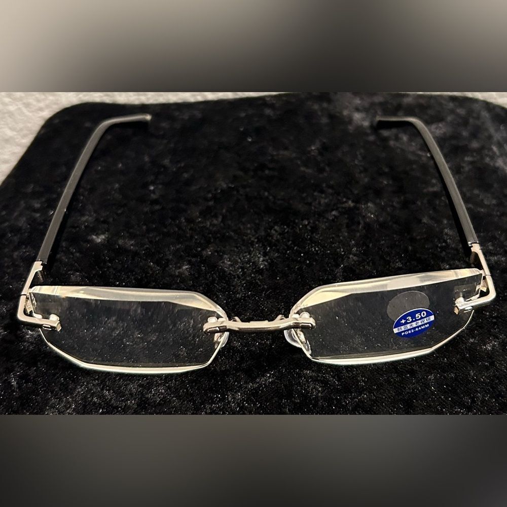 Brand New Rimless Reading Glasses +3.50 with Gold Tip Handles